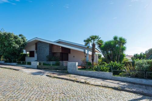 Atlantic Villa Mindelo Beach — 4-Star Luxury Hotel in Vila Cha, Portugal