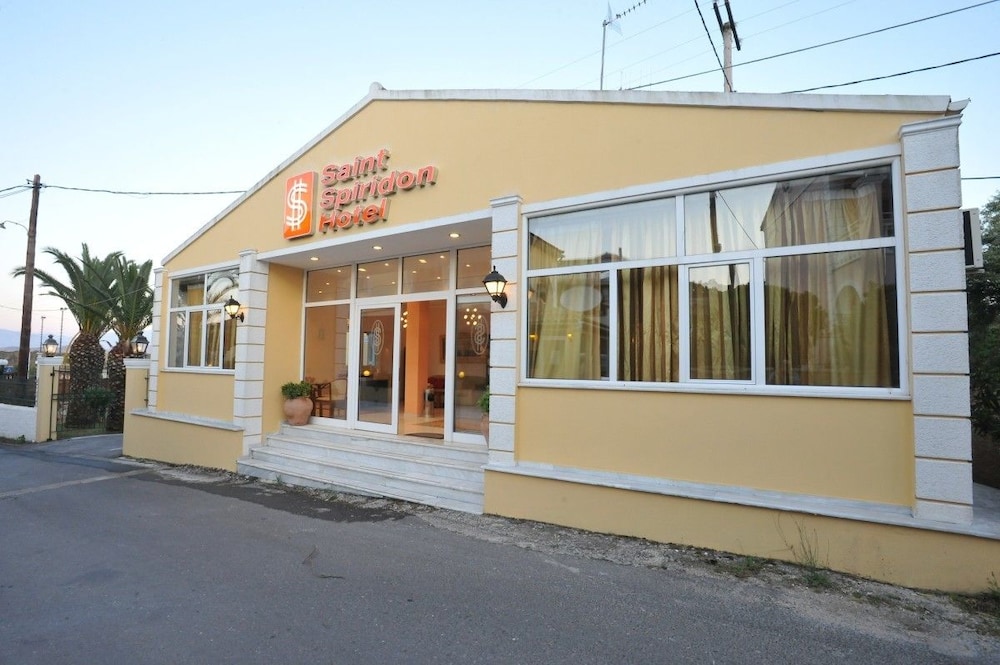 Saint Spiridon Hotel - carbon neutral hotel in Corfu