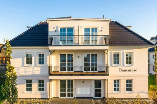Haus D nenrose — 4-Star Luxury Hotel in Boergerende-Rethwisch, Germany