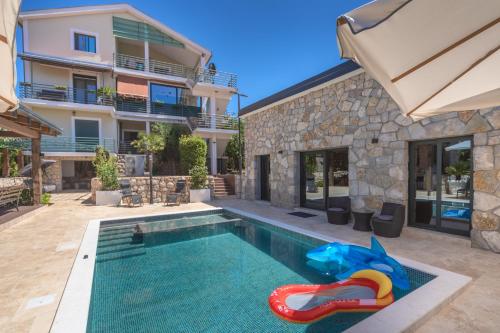 Apartman Sara — 4-Star Luxury Hotel in Bar, Montenegro