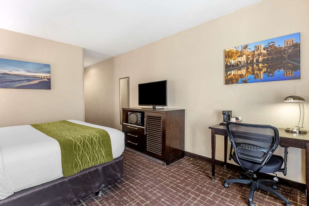 Comfort Inn San Diego Old Town - photo 11