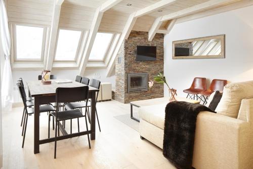 Val de Ruda Luxe 28 by FeelFree Rentals — 4-Star Luxury Hotel in Vielha, Spain