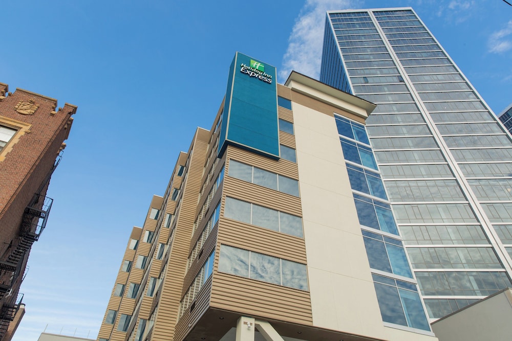 Holiday Inn Express New Rochelle by IHG - photo 57