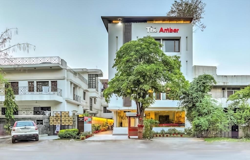 Amber Inn by Orion Hotels — 4-Star Luxury Hotel in New Delhi, India