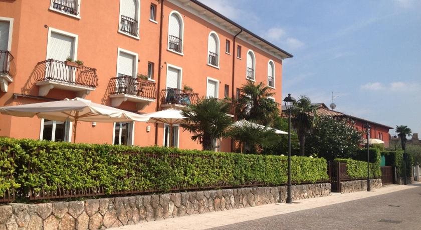 Hotel Benacus in Lazise, Italy