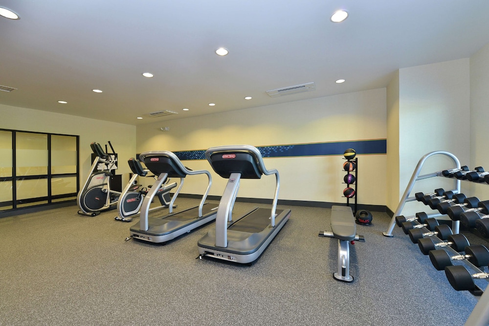 Hampton Inn Middletown - photo 46