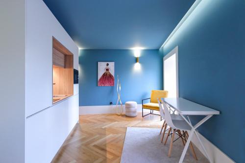 HM Infante Riverside Apartment C — 4-Star Luxury Hotel in Porto, Portugal