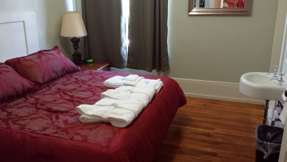 Centralia Square Grand Ballroom and Vintage Hotel - photo 11