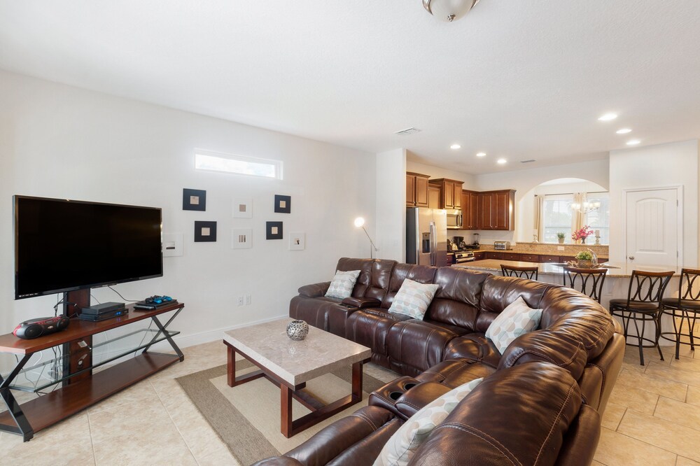 6 Bedrooms 5 Bathrooms Solterra 4193 Od - photo 31