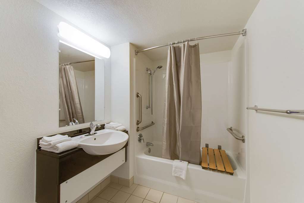 Motel 6 Norfolk VA - photo 26
