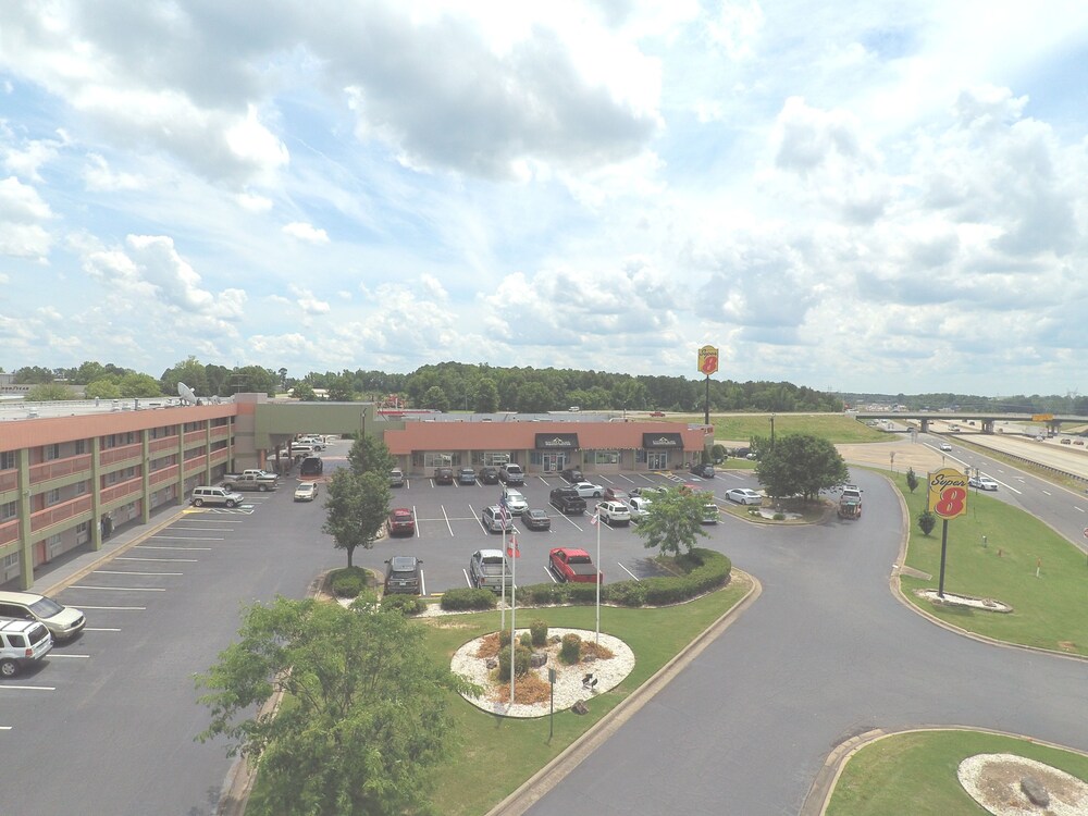 Super 8 by Wyndham Little Rock Otter Creek - photo 27