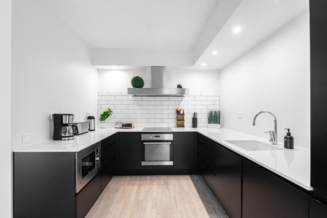 AirHome Black&White — 4-Star Luxury Hotel in Tallinn, Estonia