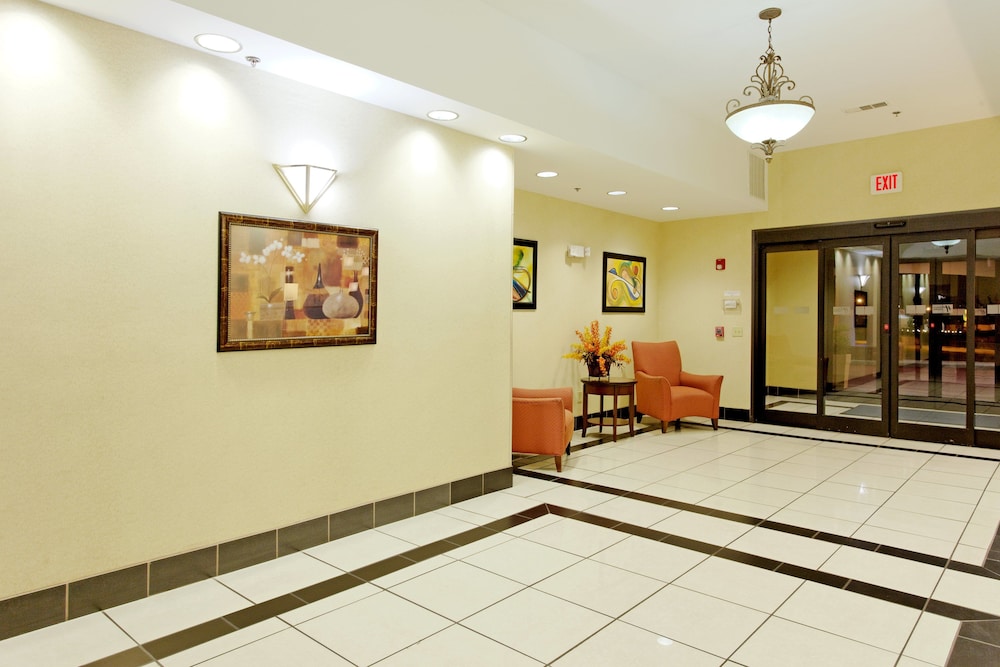 Holiday Inn Express Hotel & Suites Sylacauga by IHG - photo 33