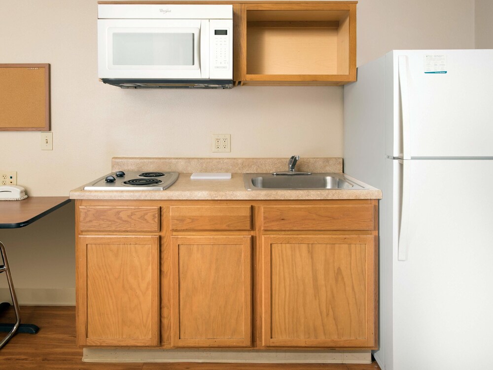 WoodSpring Suites El Paso I 10 Southeast - photo 16