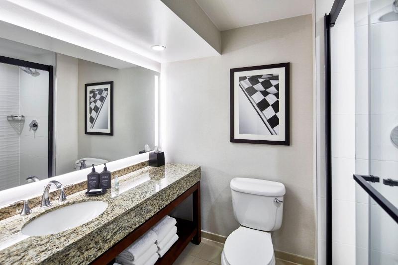 Sheraton Indianapolis Hotel at Keystone Crossing - photo 62