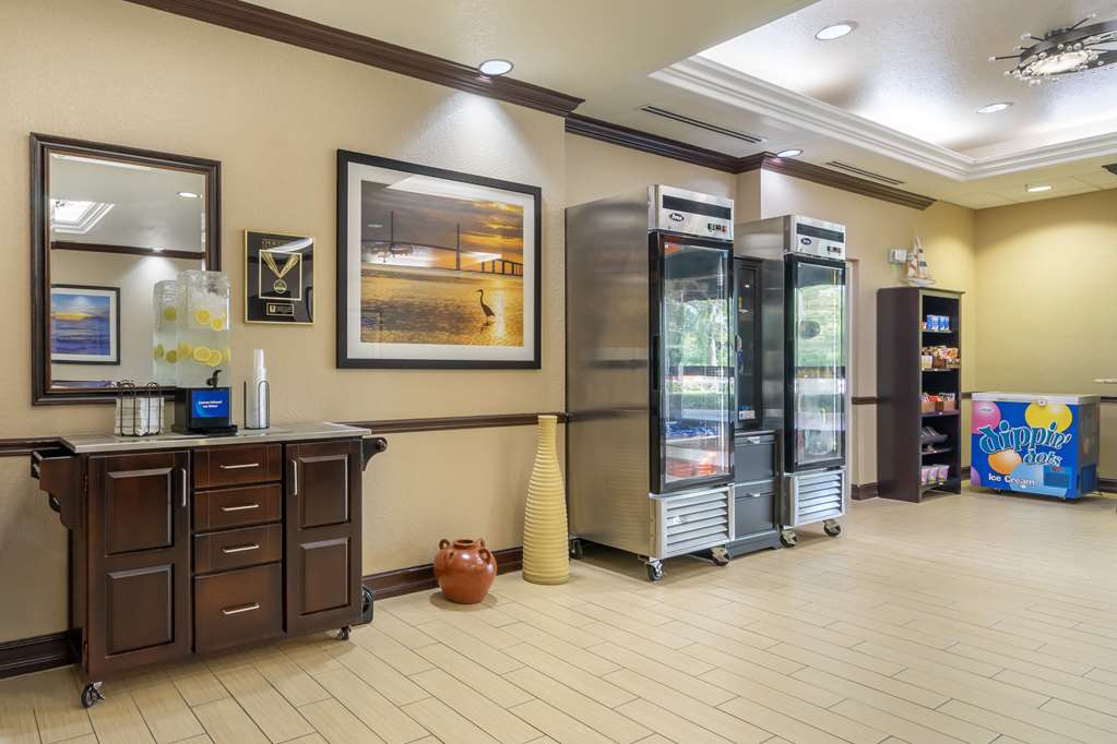 Comfort Inn & Suites Northeast Gateway - photo 41
