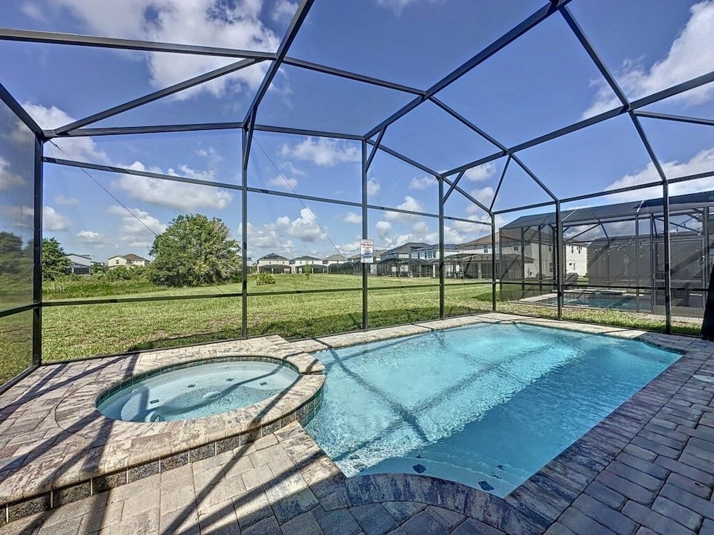 Luxury 6 Bed Villa With Pool spa In Solara Resort 6 Bedroom Villa by RedAwning - photo 49