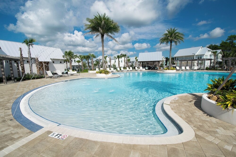Steps to the Resort Style Pool & Across From The Big Chill - photo 10
