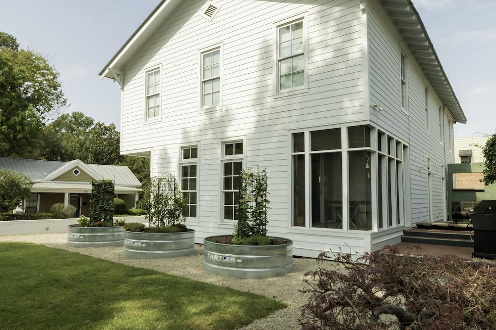 The Store - carbon neutral hotel in Raleigh