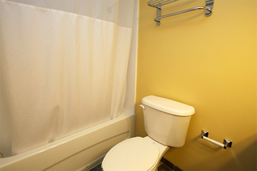 Landmark Resort by Elliott Beach Rentals - photo 14