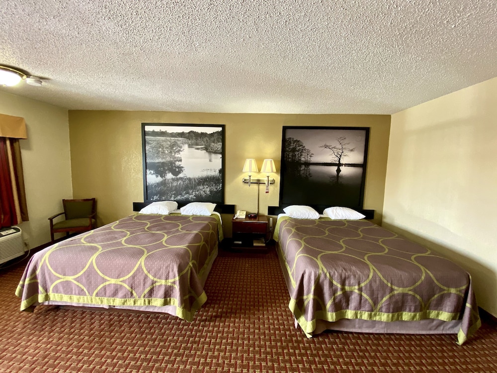 Super 8 by Wyndham Shawnee - photo 10