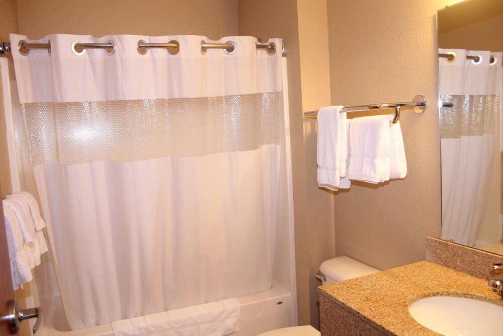 Green Acres Hotel - photo 30