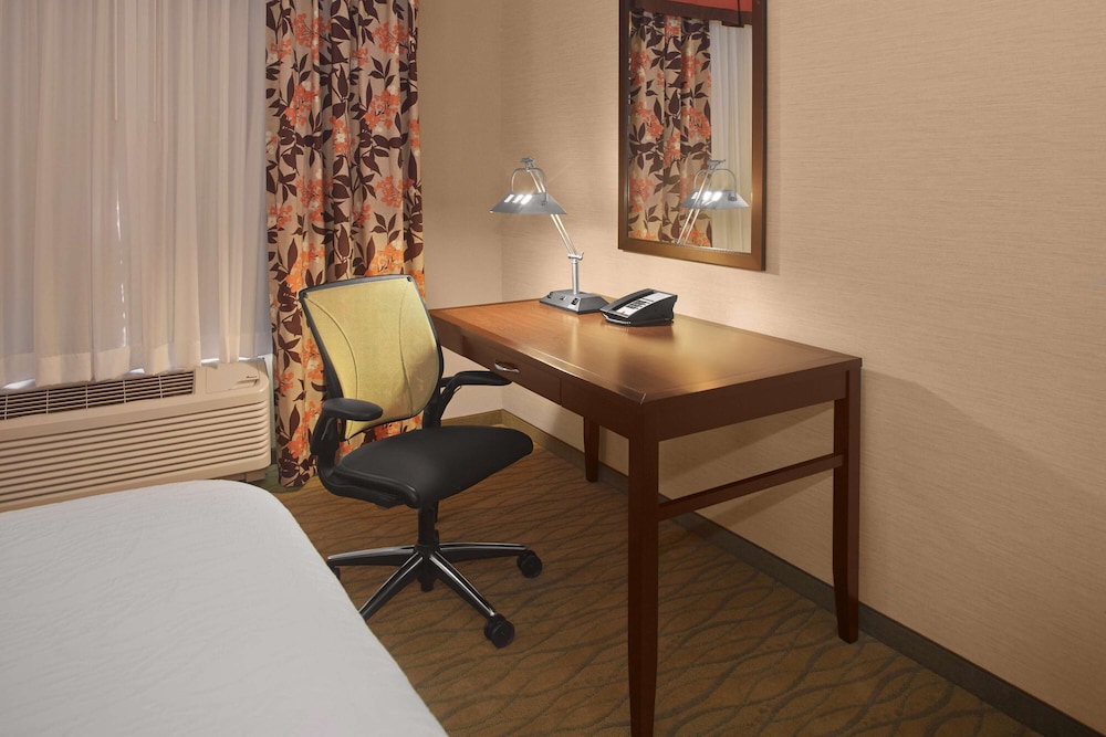 Hilton Garden Inn Akron - photo 7