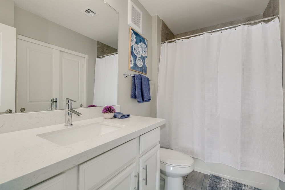 Penthouse BRAND NEW Cays at Ocotillo Lots of Upgrades 30 Night Minimum by RedAwning - photo 16