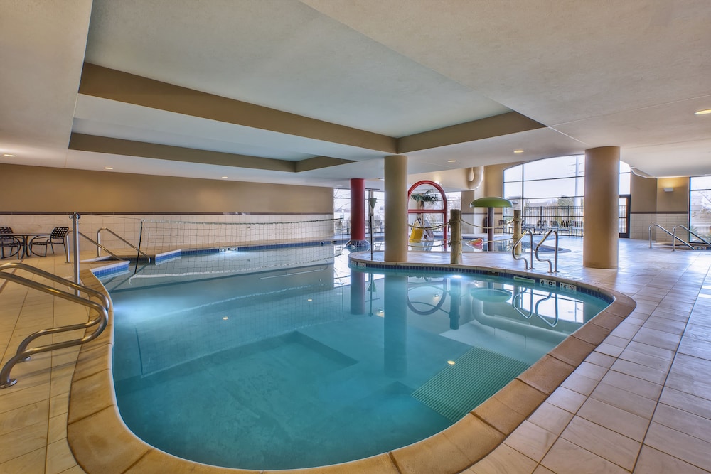 Hampton Inn & Suites Madison West - photo 23