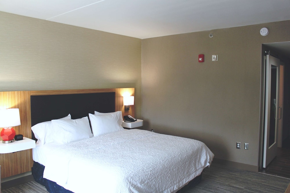 Hampton Inn by Hilton Forsyth - photo 10