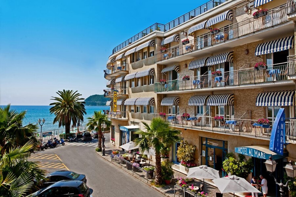 Hotel Nuovo Al Mare in Alassio, Italy