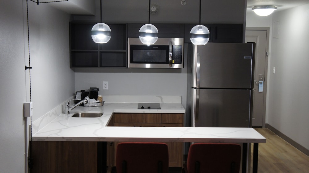Hawthorn Extended Stay By Wyndham Knoxville - photo 15