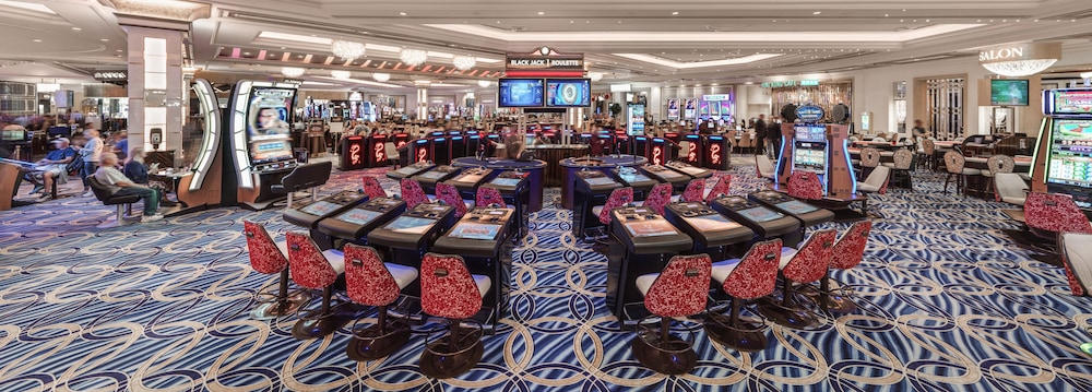 The Palazzo Prestige Club Lounge - photo 32