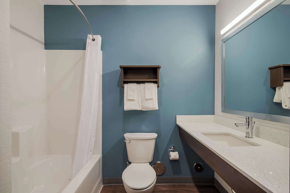 WoodSpring Suites Bellflower Los Angeles - photo 27
