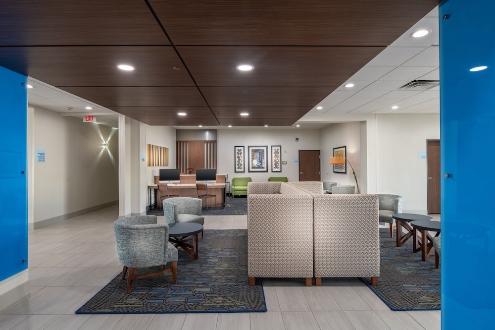Holiday Inn Express & Suites N Waco Area West by IHG - photo 57