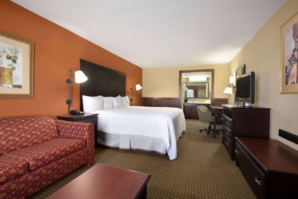 Days Inn by Wyndham Longview South - photo 6