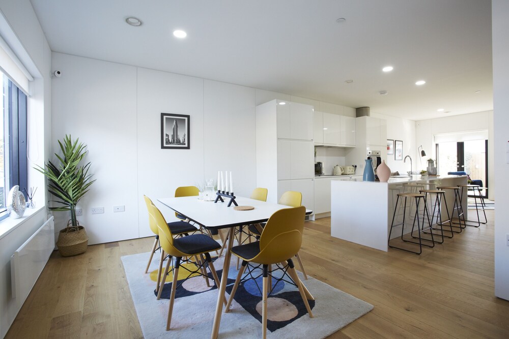 Stylish modern home in Manchester city centre with parking — 5-Star Luxury Hotel in Salford, United Kingdom