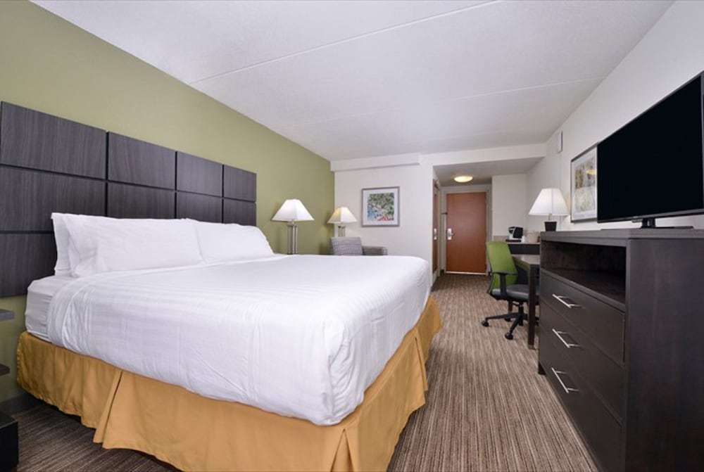 Holiday Inn Express Hotel & Suites Mooresville Lake Norman an IHG Hotel - photo 5