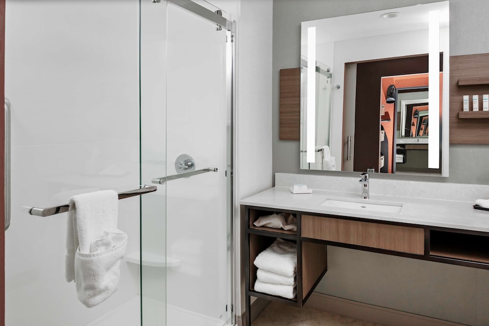 Hilton Garden Inn Chandler Downtown - photo 22
