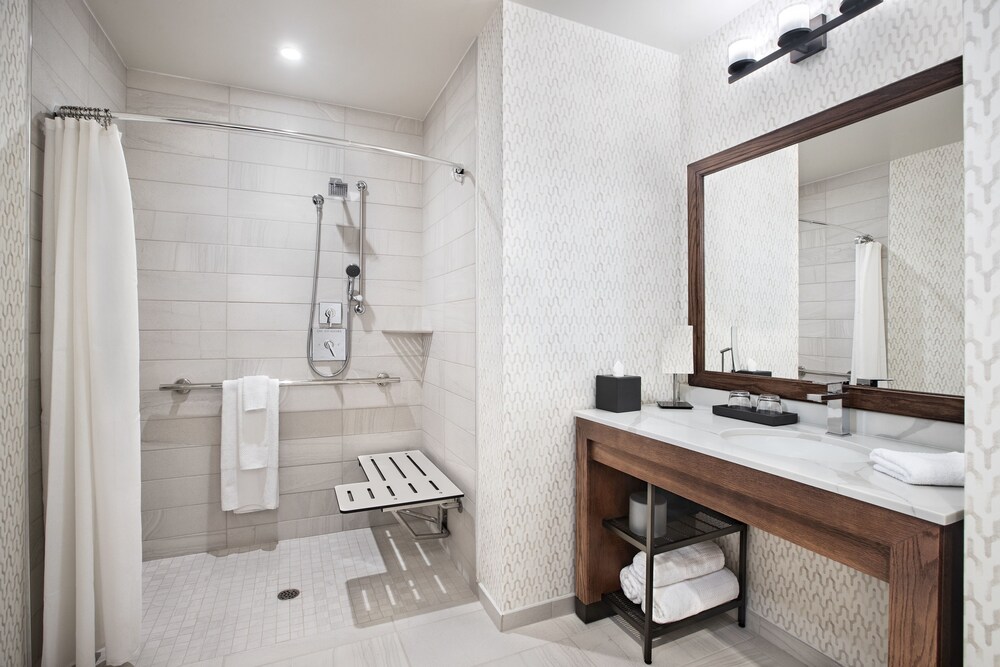 Texas A&M Hotel and Conference Center - photo 17