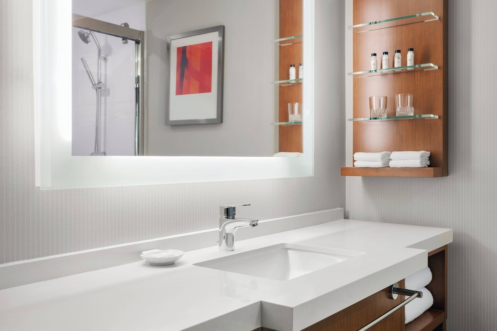 Delta Hotels by Marriott Indianapolis Airport - photo 12