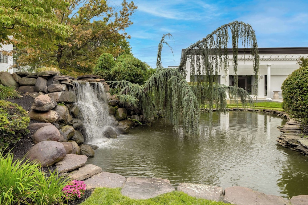DoubleTree Suites by Hilton Hotel Mt. Laurel - photo 51