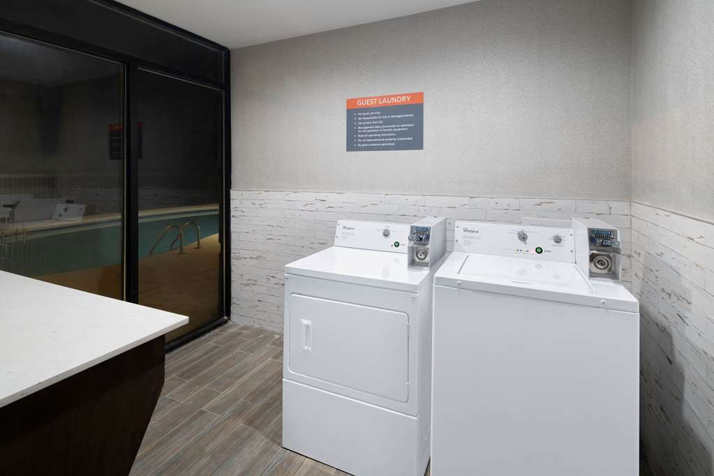 La Quinta Inn & Suites by Wyndham Albany GA - photo 32