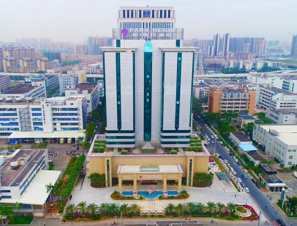 Park Regis Zhuhai — 4-Star Luxury Hotel in Zhuhai, People's Republic of China