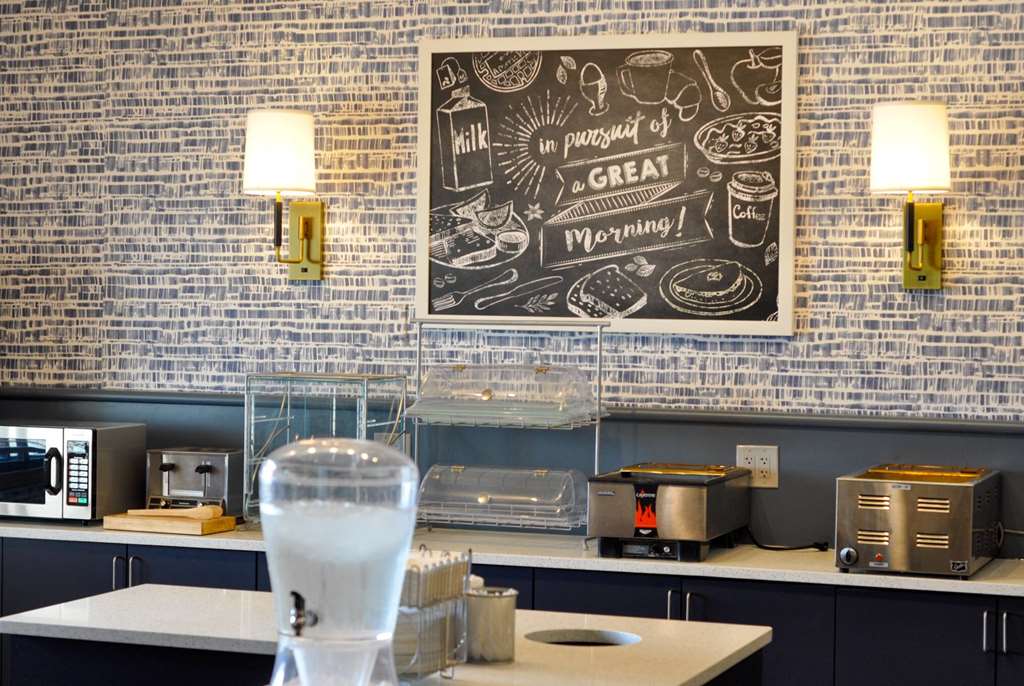 AmericInn by Wyndham Clear Lake - photo 20
