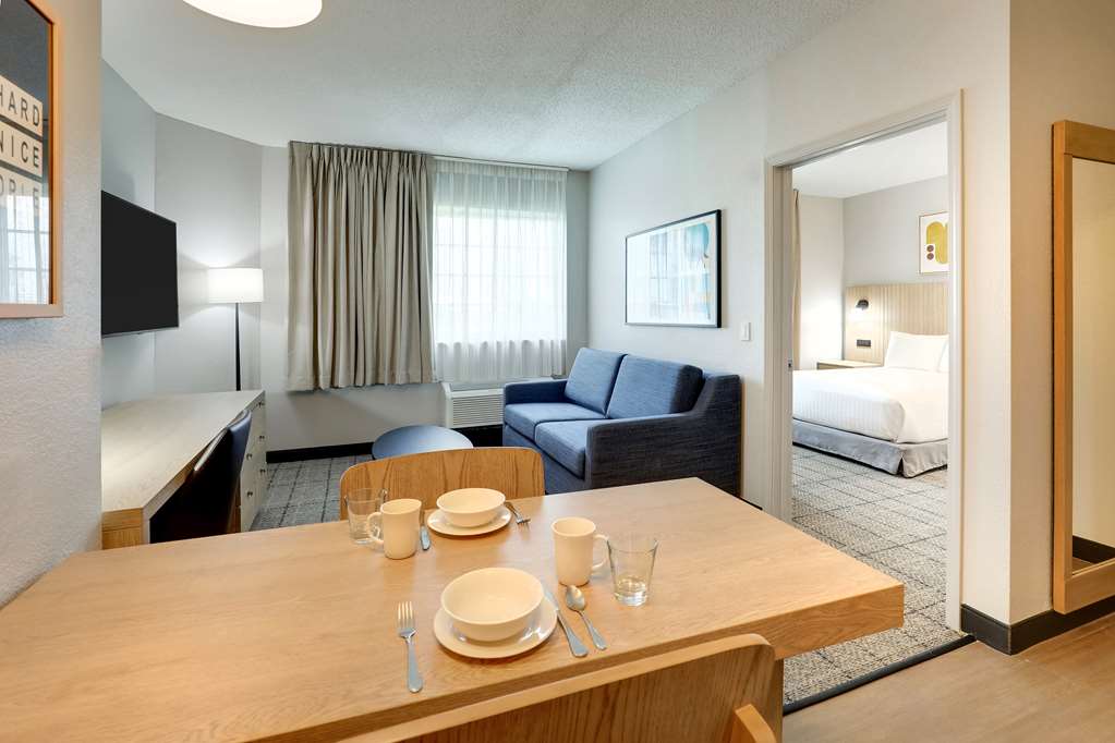 Sonesta Simply Suites Miami Airport Doral - photo 19