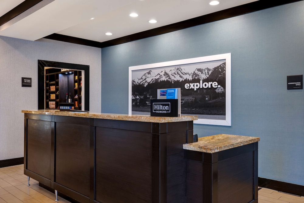 Hampton Inn & Suites Seattle Federal Way - photo 6
