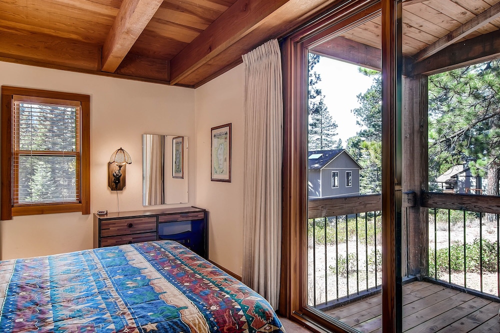 Less Than 1 Mile to Northstar Resort Getaway with Balconies - photo 7
