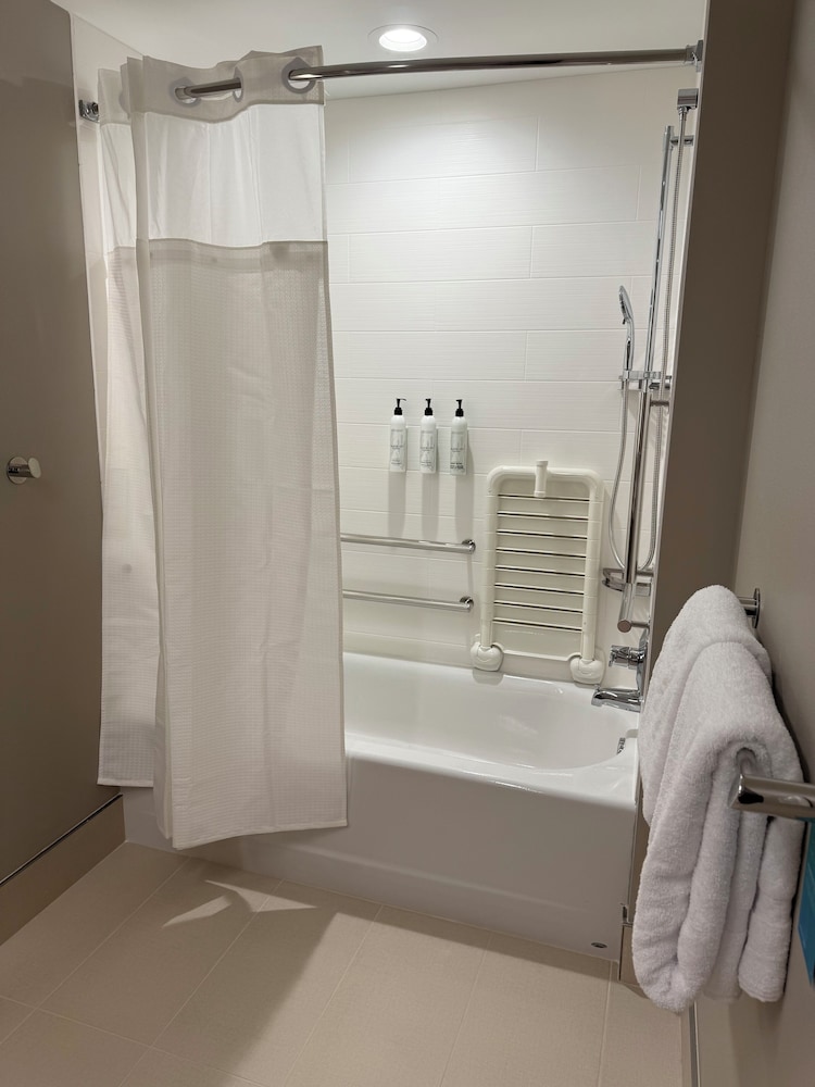 SpringHill Suites by Marriott Fargo - photo 21