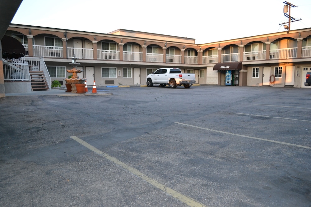Bell Gardens Inn Los Angeles Bell Gardens - photo 20